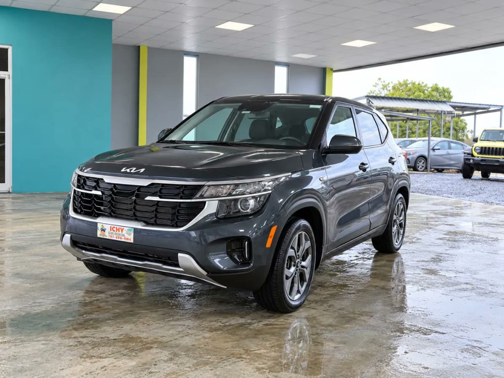 Flota de Ichy Car Rental: Kia Seltos, categoría SUV
